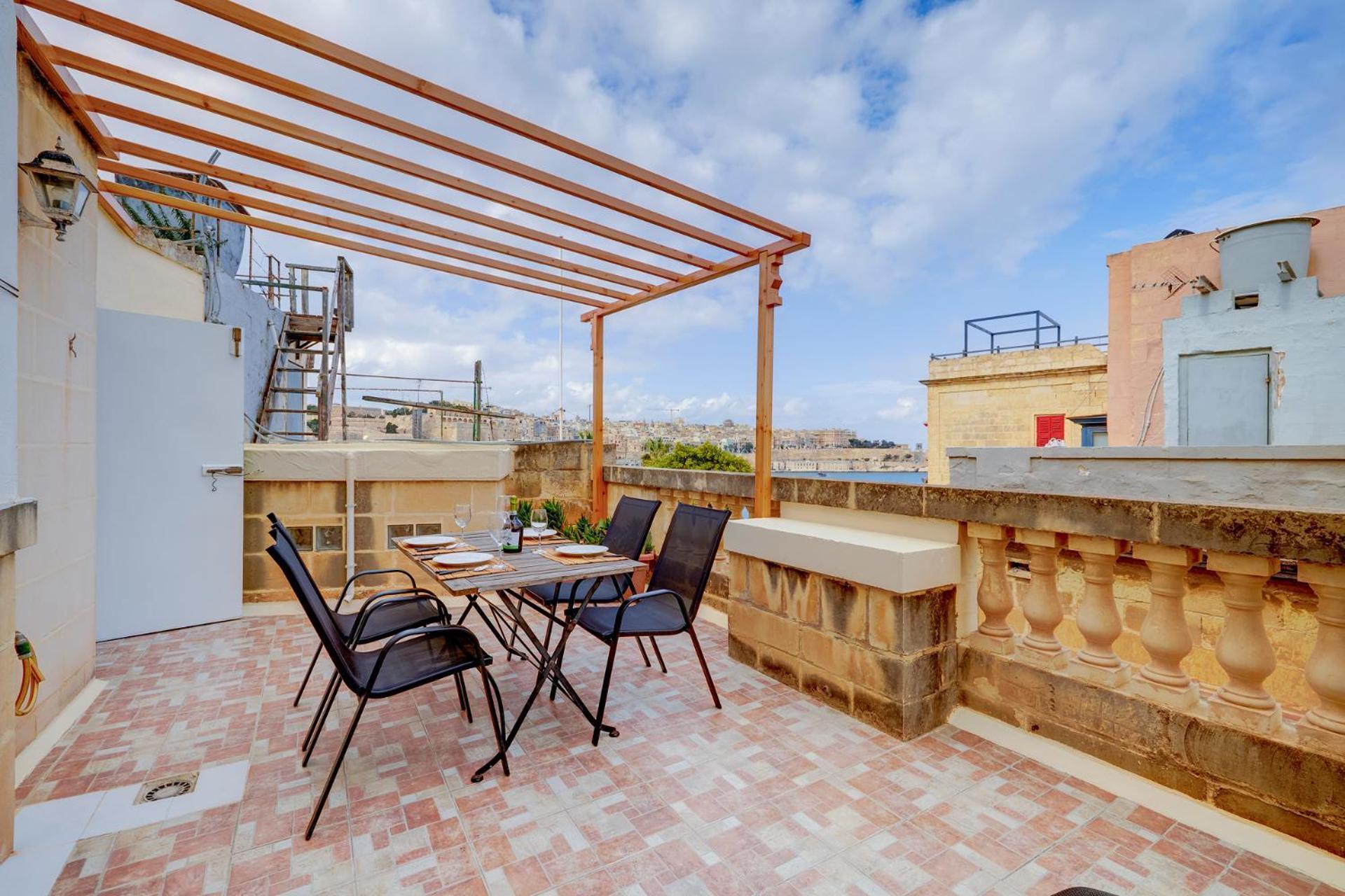 Traditional Maltese Townhouse, Roof Terrace And Views سنجليا المظهر الخارجي الصورة