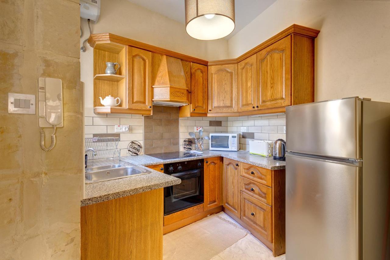 Traditional Maltese Townhouse, Roof Terrace And Views سنجليا المظهر الخارجي الصورة