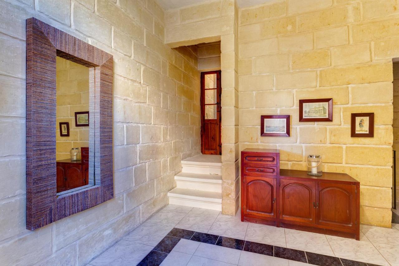 Traditional Maltese Townhouse, Roof Terrace And Views سنجليا المظهر الخارجي الصورة