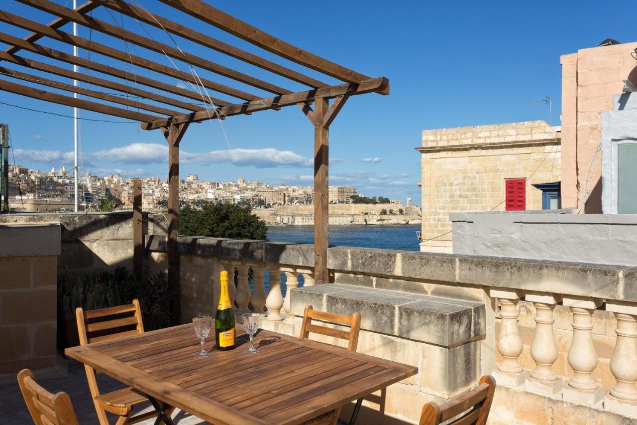 Traditional Maltese Townhouse, Roof Terrace And Views سنجليا المظهر الخارجي الصورة