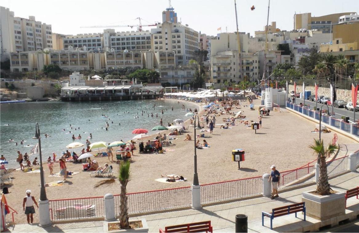 Traditional Maltese Townhouse, Roof Terrace And Views سنجليا المظهر الخارجي الصورة